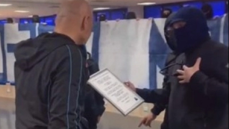 Νάπολι: Οπαδοί έκαναν απίθανο δώρο στον Σπαλέτι, δύο χρόνια μετά την κλοπή του αμαξιού του