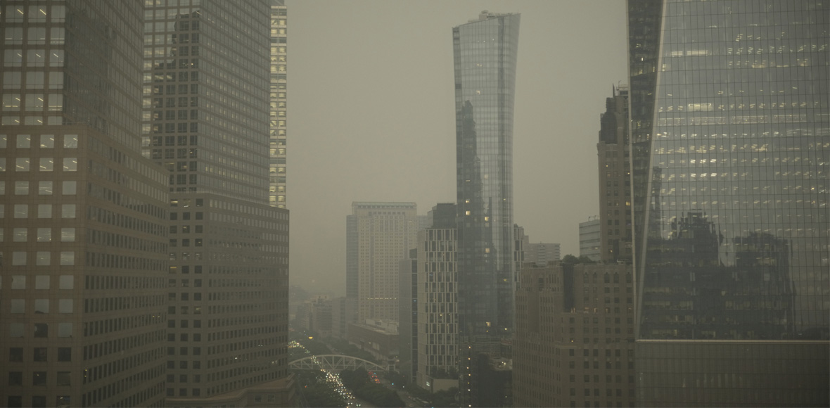 Γκρίζo το Μανχάταν από τις πυρκαγιές του Καναδά