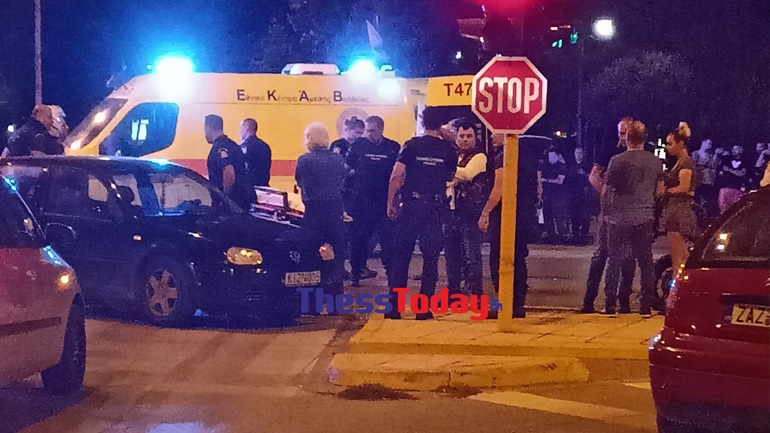 Θεσσαλονίκη: Ανακοίνωση της Ε.Α.Υ.ΘΕΣ. για τον τραυματισμό δύο αστυνομικών της Ομάδας Ζ Θεσσαλονίκη: Ανακοίνωση της Ε.Α.Υ.ΘΕΣ. για τον τραυματισμό δύο αστυνομικών της Ομάδας Ζ