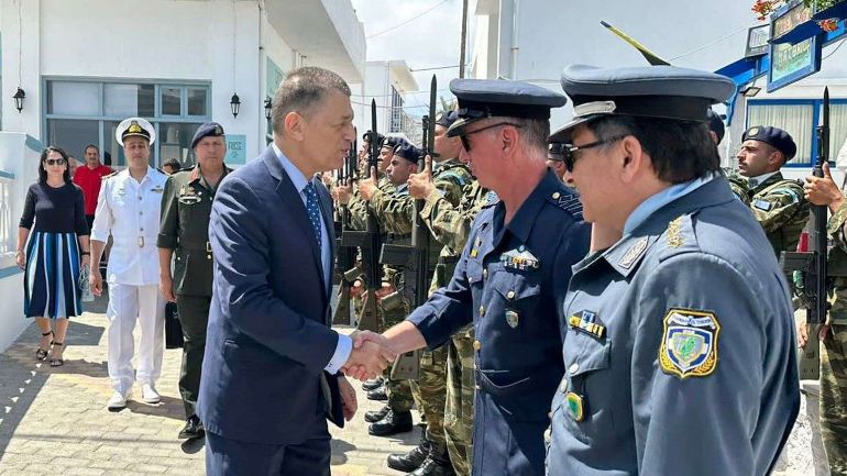 Στεφανής από την Κάσο: «Οι Ένοπλες Δυνάμεις είναι πάντα κοντά στις ακριτικές περιοχές»