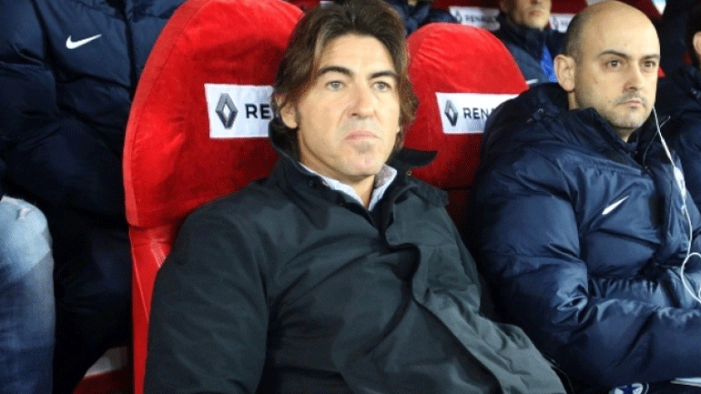 Αναλαμβάνει ο Σα Πίντο τον ΑΠΟΕΛ