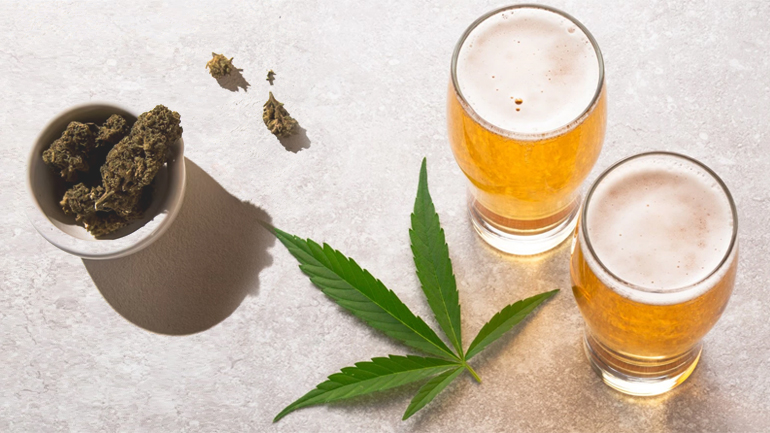 ΑΡΓΩ: Κάνναβη και αλκοόλ, ψηλά στις προτιμήσεις των εφήβων