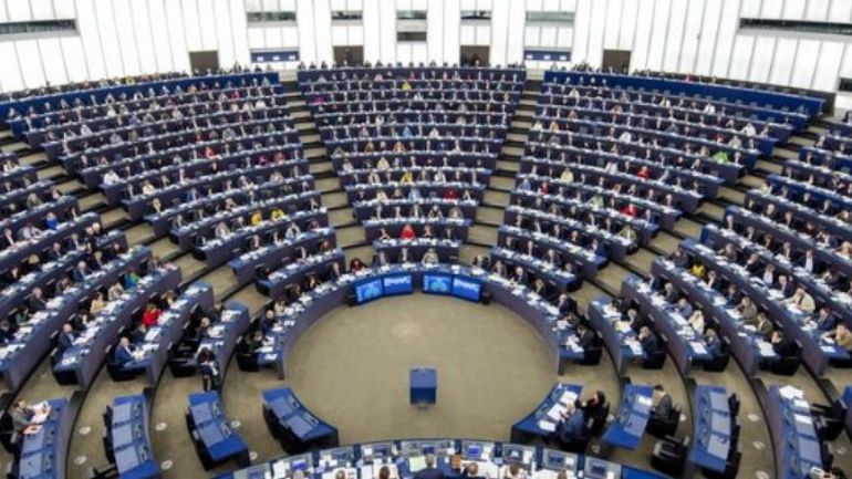 ΕΕ: Οι χώρες με υψηλά εισοδήματα αποφεύγουν τον μητρικό θηλασμό