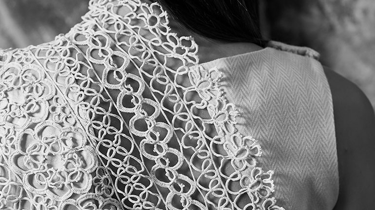 «Ξεχασμένες Δαντέλες, Νέα Πνοή» – Εντυπωσιακή έναρξη της έκθεσης στον Κήπο του Εθνικού Αρχαιολογικού Μουσείου