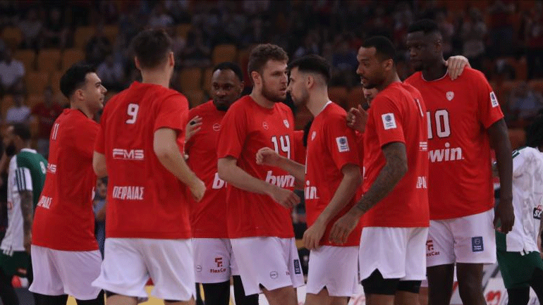 «Καμπάνα» μιας αγωνιστικής στον Ολυμπιακό – Χωρίς κόσμο αν υπάρξει Game 5 με τον Παναθηναϊκό!