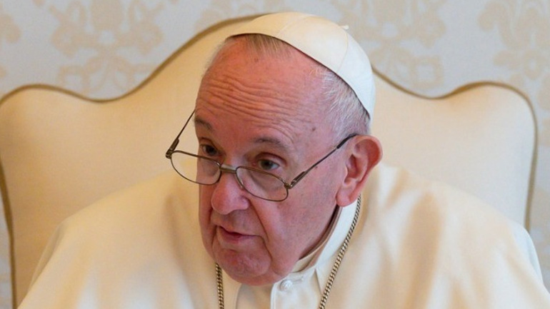 Ιταλία: O πάπας Φραγκίσκος τηλεφώνησε από το νοσοκομείο στη μητέρα του παιδιού που είχε βαφτίσει πριν από δύο μήνες