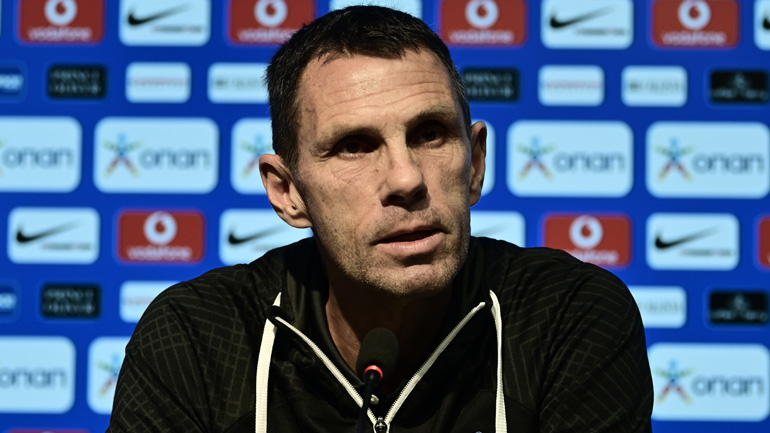 Κινήσεις απελπισίας…