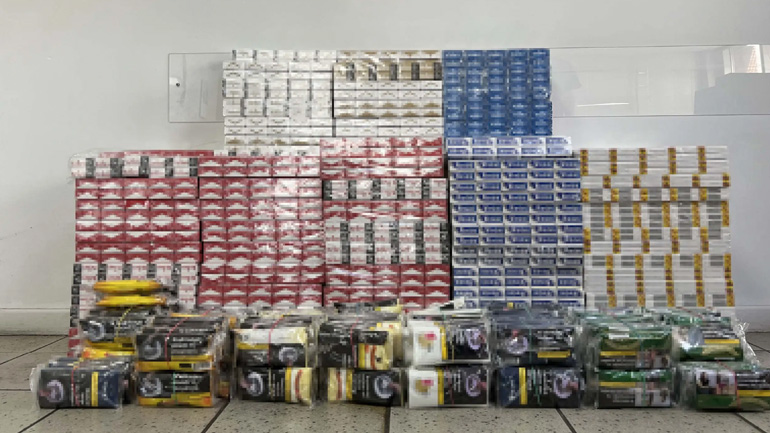 Δύο συλλήψεις στο Κερατσίνι για διακίνηση λαθραίων τσιγάρων