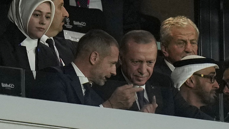 Στα επίσημα και ο Τούρκος πρόεδρος, Ταγίπ Ερντογάν
