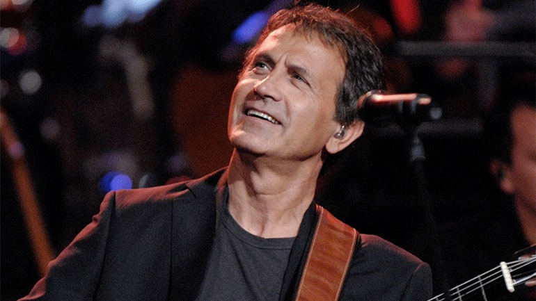 Γιώργος Νταλάρας: Δύο καλοκαιρινές συναυλίες με θέμα τη θάλασσα