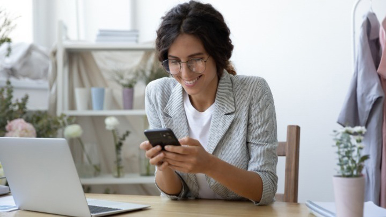 Στις ψηφιακές πληρωμές στρέφονται οι Έλληνες – Τι σημαίνει αυτό για την πάταξη φοροδιαφυγής
