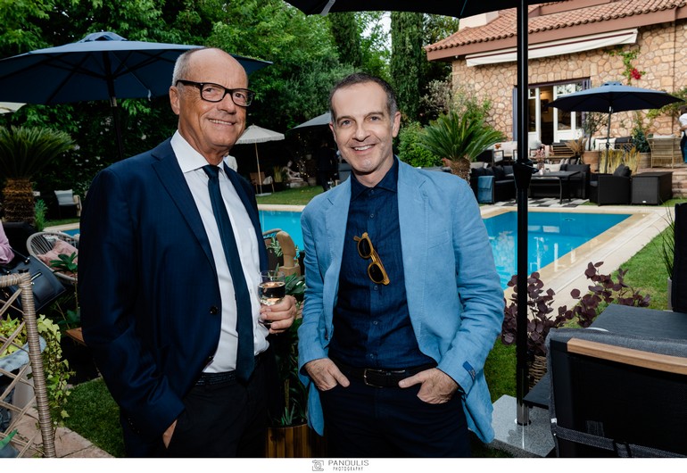 Πρέσβης της Δανίας κος Klavs A. Holms, Άρης Καβατζίκης.