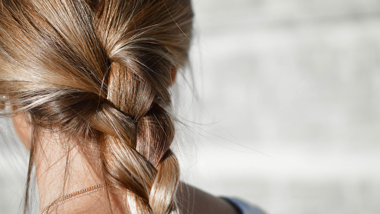 «Σύνδρομο Ραπουνζέλ» στη Θεσσαλονίκη: 14χρονη είχε στο στομάχι της μία τρίχινη μπάλα 700 γραμμαρίων «Σύνδρομο Ραπουνζέλ» στη Θεσσαλονίκη: 14χρονη είχε στο στομάχι της μία τρίχινη μπάλα 700 γραμμαρίων