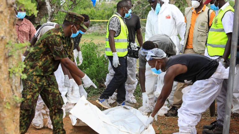 Κένυα: Ξεπέρασαν τα 300 τα θύματα από τη «σφαγή της Σακαχόλα»