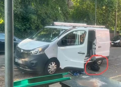 Το άσπρο βανάκι του δράστη