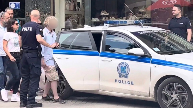 Λάρισα: Στην ψυχιατρική κλινική μεταφέρθηκε η 57χρονη που αποπειράθηκε να αυτοκτονήσει