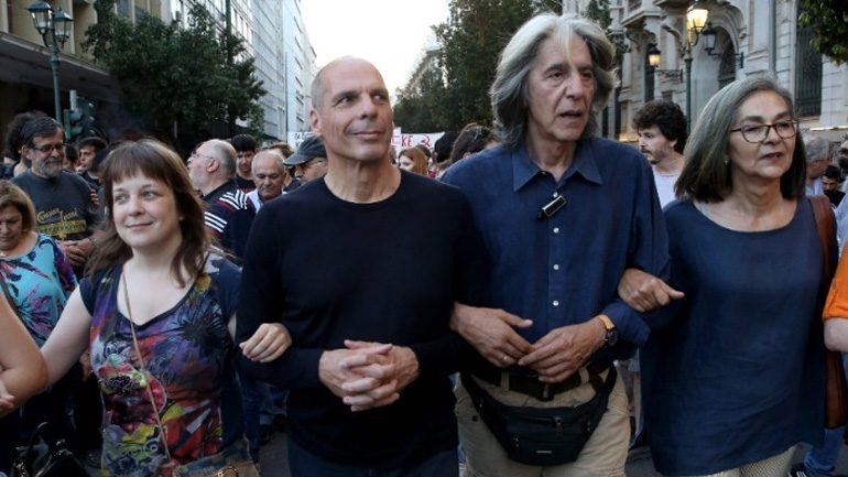 Βαρουφάκης: Δεν είναι δυνατόν να υποστηρίζεις φράχτη και ταυτόχρονα σήμερα να θρηνείς