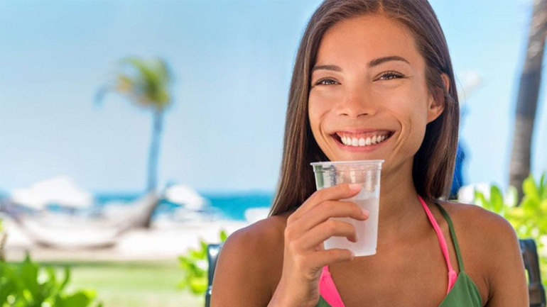 Αφυδάτωση: Πώς να ενυδατωθείτε γρήγορα