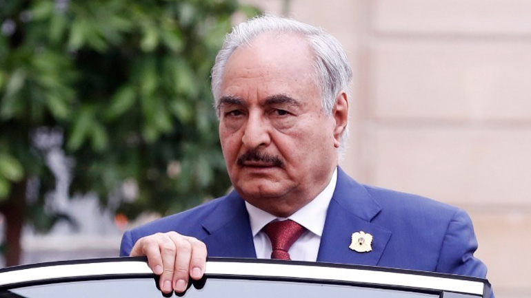 Λιβύη: Κυβέρνηση τεχνοκρατών που θα οδηγήσει τη χώρα σε εκλογές ζητά ο Χαφτάρ