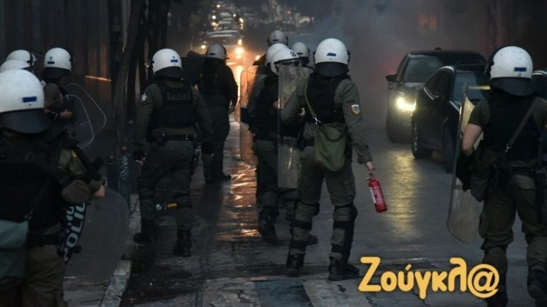 Για κακούργημα διώκονται οι συλληφθέντες στα επεισόδια για το ναυάγιο στην Πύλο