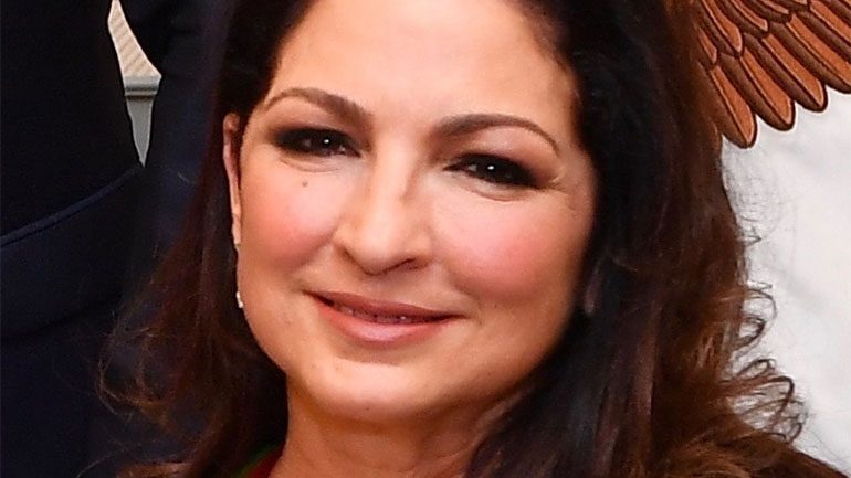 Γκλόρια Εστέφαν: Γράφει μουσική ιστορία – Η πρώτη Λατίνα στο Hall of Fame των τραγουδοποιών