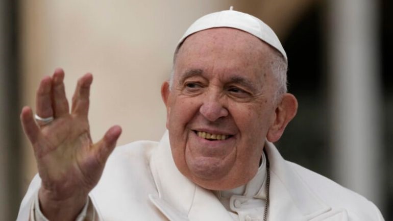 Πήρε εξιτήριο από το νοσοκομείο ο Πάπας Φραγκίσκος – Το σχόλιό του για το ναυάγιο στην Πύλο