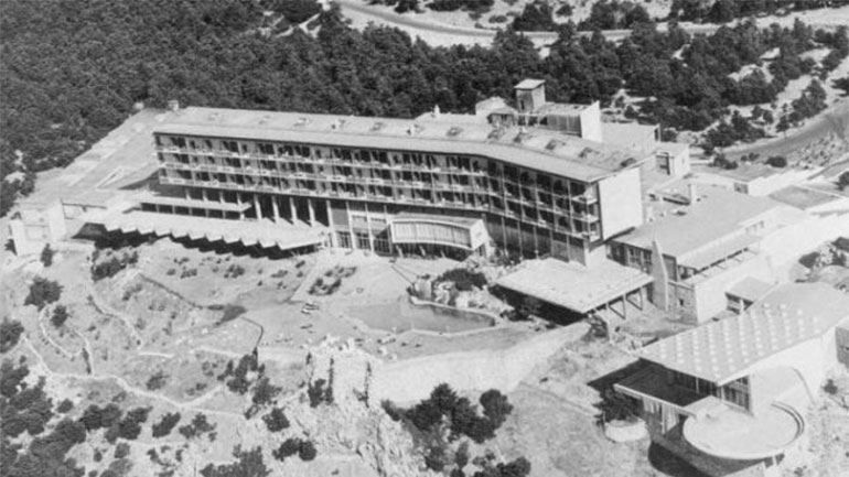 Η ιστορία του Μον Παρνές