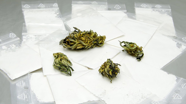 Τρεις συλλήψεις στη Ρόδο για διακίνηση μεγάλων ποσοτήτων κάνναβης και κοκαΐνης