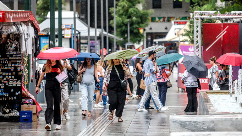 Έντονα και σήμερα τα καιρικά φαινόμενα σε όλη τη χώρα
