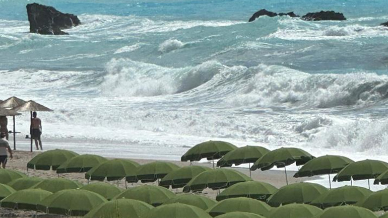 Λευκάδα: «Ο άνθρωπος πνίγηκε γιατί προσπαθούσε να βγάλει selfie», είπε αυτόπτης μάρτυρας για την τραγωδία στο Κάθισμα