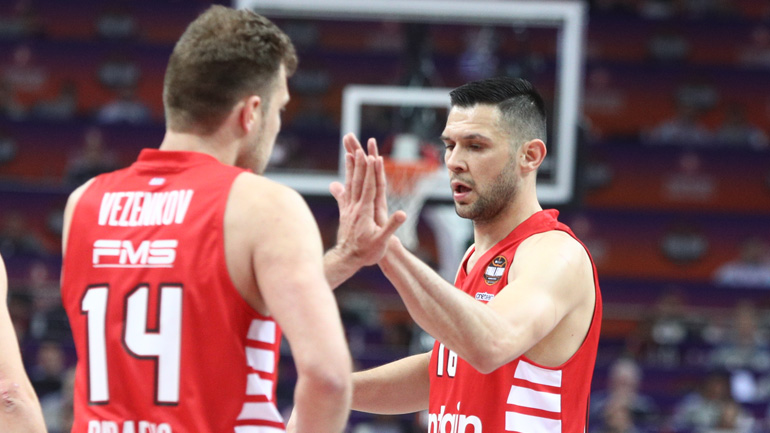 Παπανικολάου: «MVP είναι όλη η ομάδα, με μισό σκαλάκι πιο ψηλά τον Σάσα»