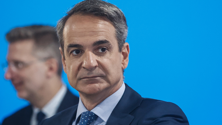 Μητσοτάκης από Πάτρα: «Καλύτεροι μισθοί για κάθε Ελληνίδα και κάθε Έλληνα την επόμενη τετραετία» Μητσοτάκης από Πάτρα: «Καλύτεροι μισθοί για κάθε Ελληνίδα και κάθε Έλληνα την επόμενη τετραετία»