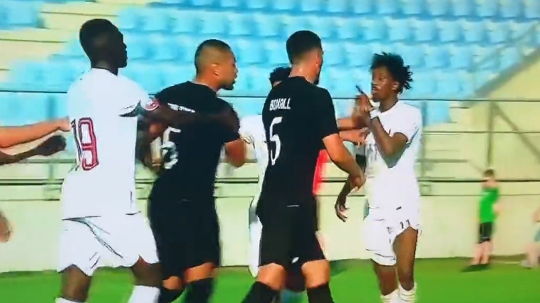 Το φιλικό Κατάρ-Νέα Ζηλανδία διεκόπη λόγω ρατσιστικών προσβολών