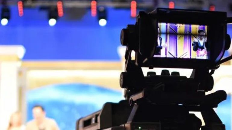 ΑΑΔΕ: Τηλεοπτικός παρουσιαστής δεν είχε δηλώσει 12.000 αποδείξεις – Στα 400.000 ευρώ η φοροδιαφυγή ΑΑΔΕ: Τηλεοπτικός παρουσιαστής δεν είχε δηλώσει 12.000 αποδείξεις – Στα 400.000 ευρώ η φοροδιαφυγή