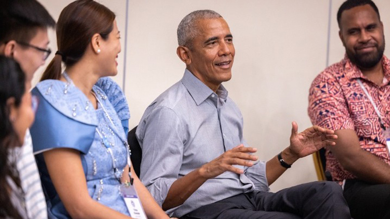 Ξενάγηση του Μπαράκ Ομπάμα και της οικογένειάς του στο Μουσείο Ακρόπολης