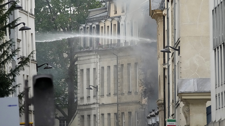 Γαλλία: Συνεχίζονται οι έρευνες για τον εντοπισμό του αγνοούμενου μετά την έκρηξη στο Παρίσι