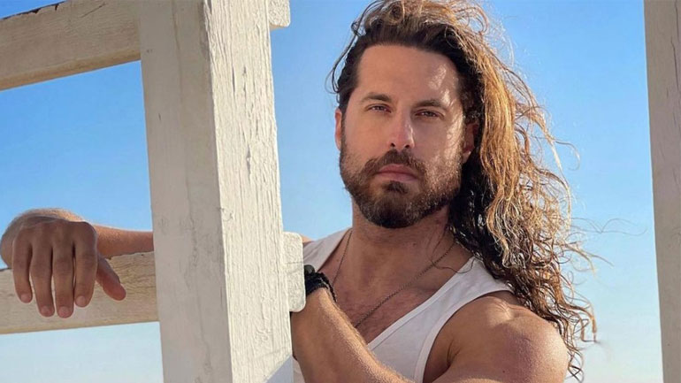 O Νάσος Παπαργυρόπουλος εξομολογείται: «Έπεσα θύμα απαγωγής στην Ινδία, ήταν προσχεδιασμένο»