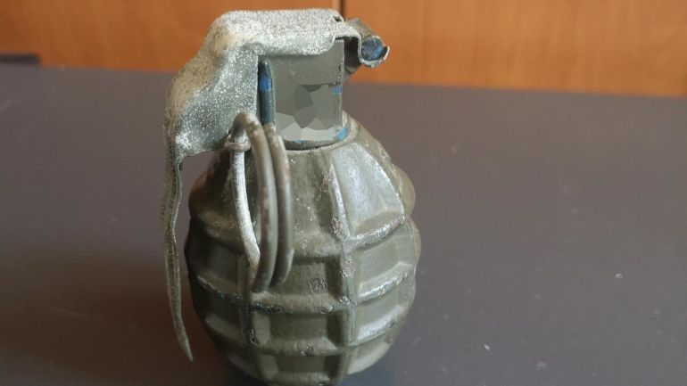 Συνελήφθη 48χρονος που απείλησε με χειροβομβίδα υπάλληλο καταστήματος στη Νίκαια