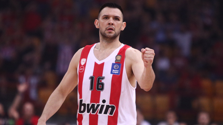 Γήπεδο μπάσκετ στα Τρίκαλα παίρνει το όνομά του Κώστα Παπανικολάου