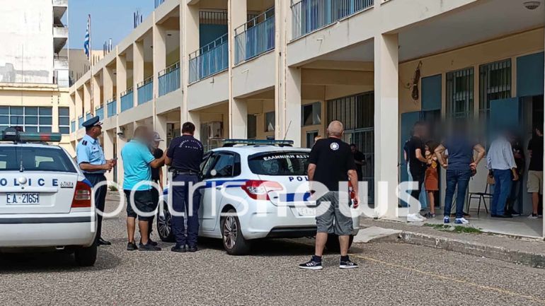 Πύργος: Ένταση σε εκλογικό τμήμα… για τα ψηφοδέλτια – Παρενέβη η αστυνομία