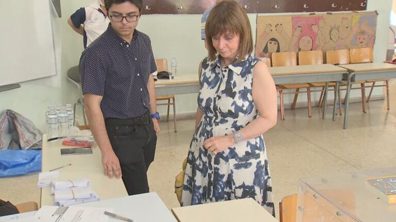 Εκλογές 2023: Ψήφισε η Κατερίνα Σακελλαροπούλου