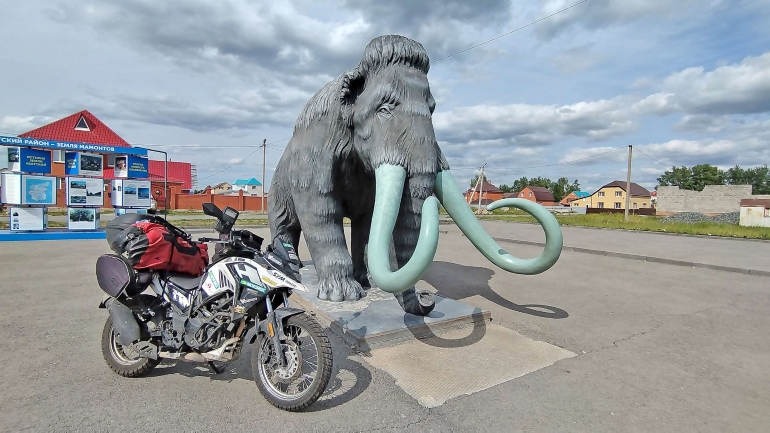 SYM SIBERIA – Το SYM NH-T 300 και ο Κωνσταντίνος Μητσάκης στα χνάρια του Υπερσιβηρικού