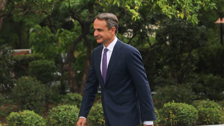 Ο βελγικός Τύπος σχολιάζει τη νίκη Μητσοτάκη – «Η Ελλάδα στρίβει πολύ δεξιά» Ο βελγικός Τύπος σχολιάζει τη νίκη Μητσοτάκη – «Η Ελλάδα στρίβει πολύ δεξιά»