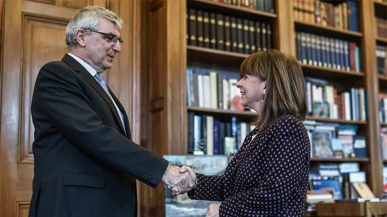 Ο υφυπουργός Εργασίας Πάνος Τσακλόγλου ορκίστηκε με πολιτικό όρκο