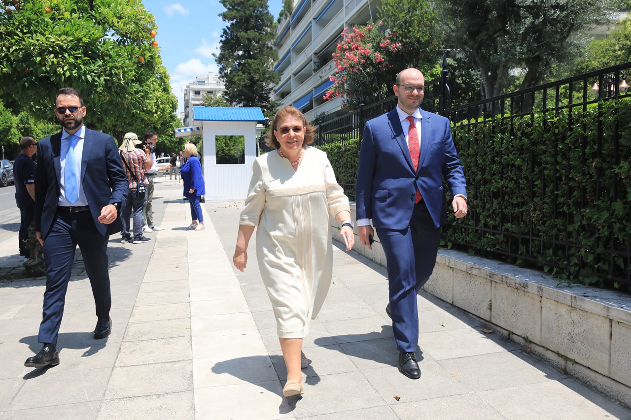 Λίνα Μενδώνη