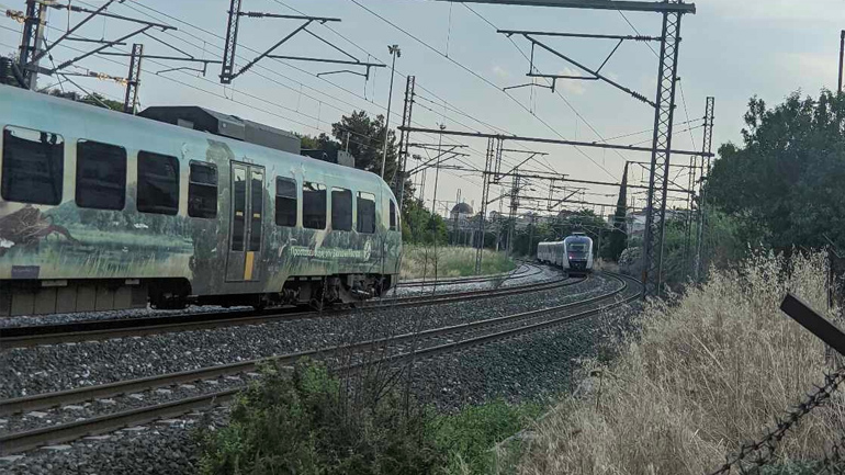 Τι πραγματικά συνέβη με τις δύο αμαξοστοιχίες στη Λάρισα – Έκαναν ζεύξη για να ενωθούν