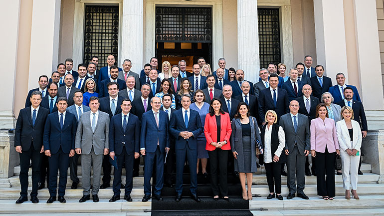 Γαμήλια δεξίωση το Υπουργικό Συμβούλιο