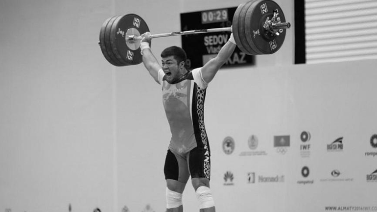 Καζακστάν: Αυτοκτόνησε o αρσιβαρίστας Βλαντιμίρ Σεντόφ – Έχασε τα μετάλλια του όταν βγήκε θετικός σε ντόπινγκ