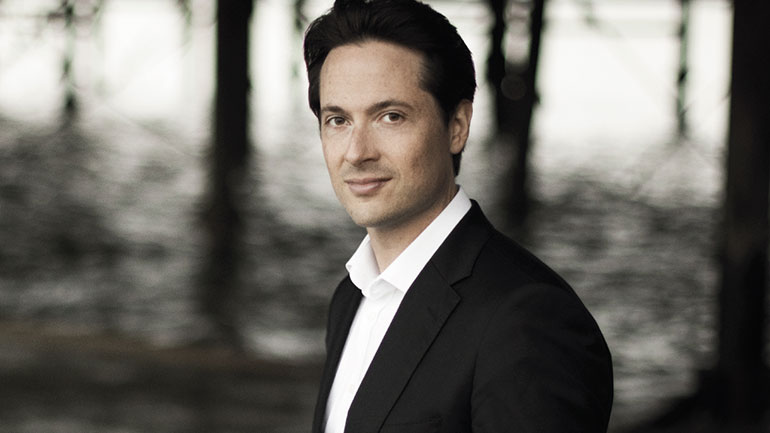 Ο Leo McFall νέος αρχιμουσικός της Κρατικής Ορχήστρας Θεσσαλονίκης