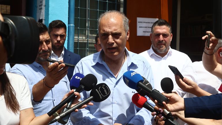 Εξώδικο Βελόπουλου προς τα ΜΜΕ: «Η Ελληνική Λύση δεν είναι ακροδεξιά»